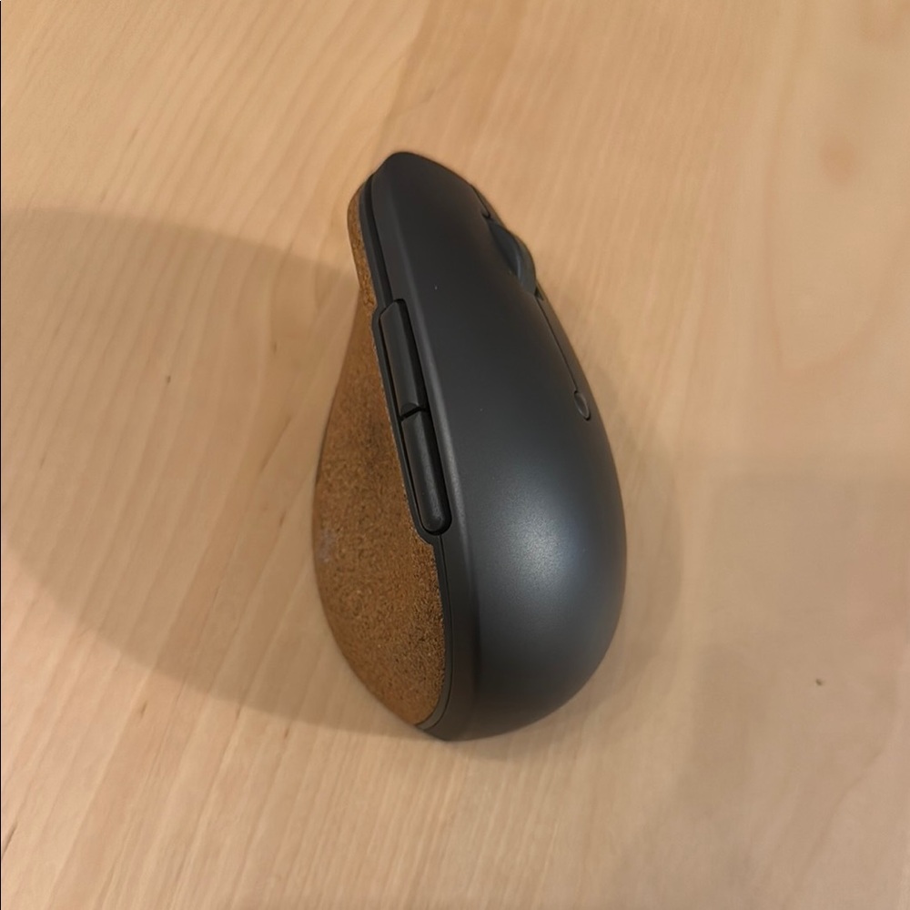 Lenovo Go Wireless Vertical Mouse